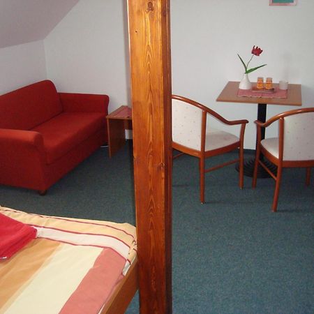 Hotel U Kapra Lazne Belohrad Ngoại thất bức ảnh