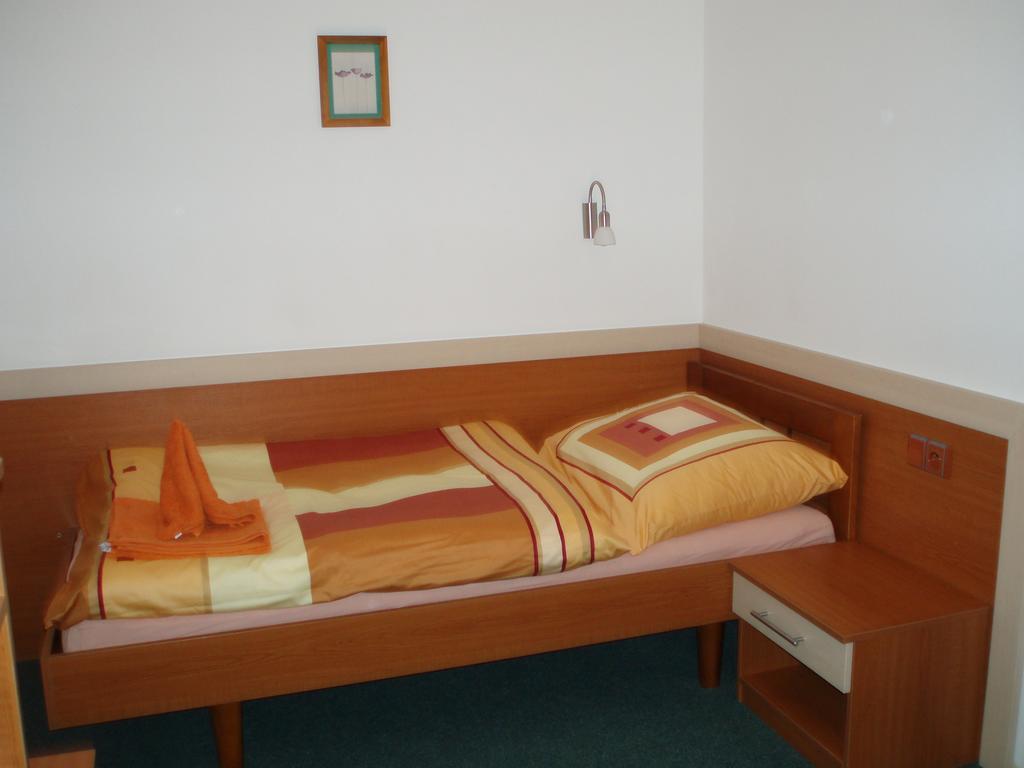 Hotel U Kapra Lazne Belohrad Ngoại thất bức ảnh